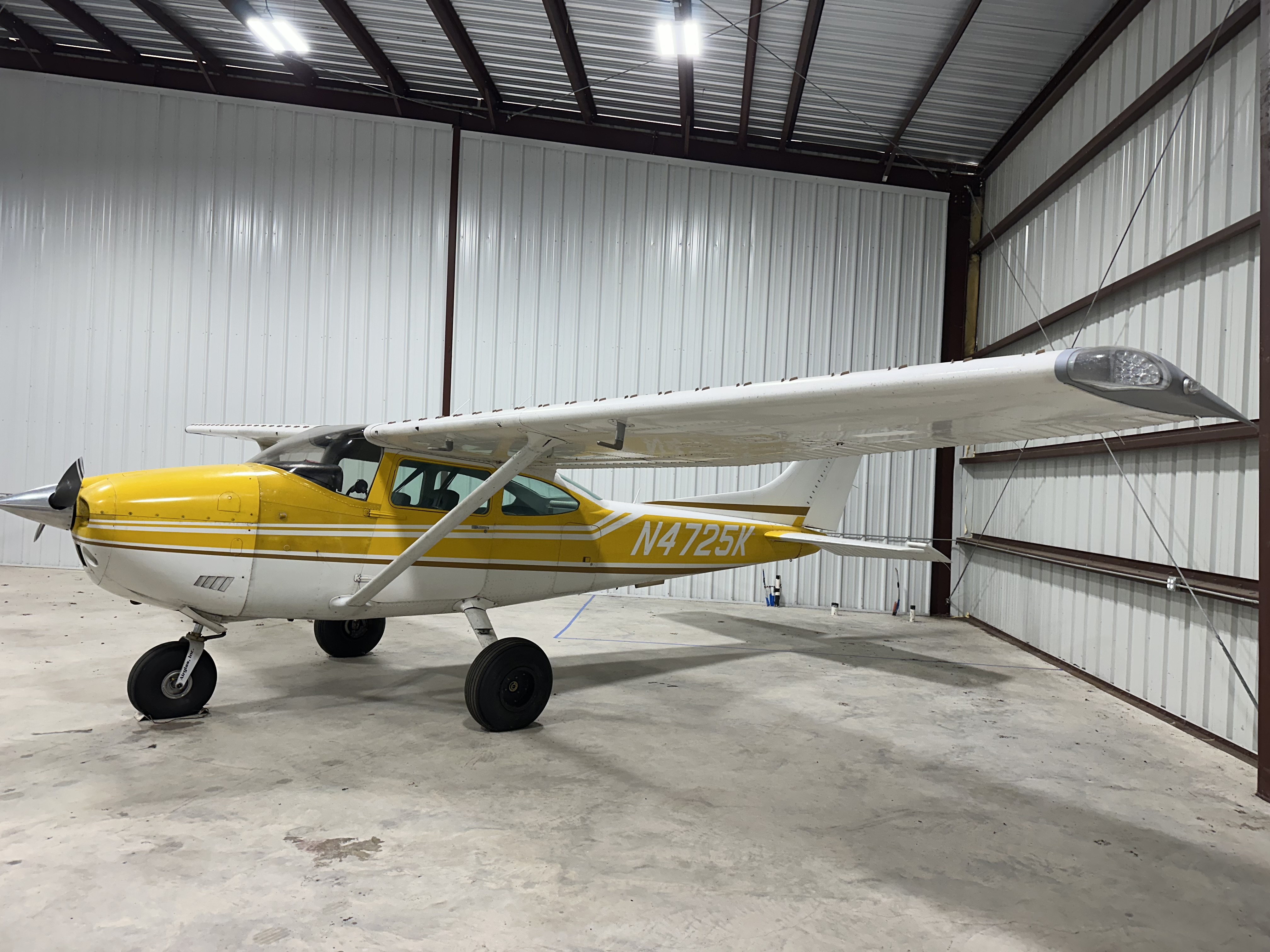 1975 Cessna 182P